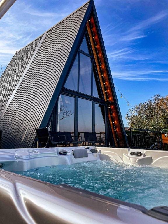 A Frame Pool House Ledinci photo 8