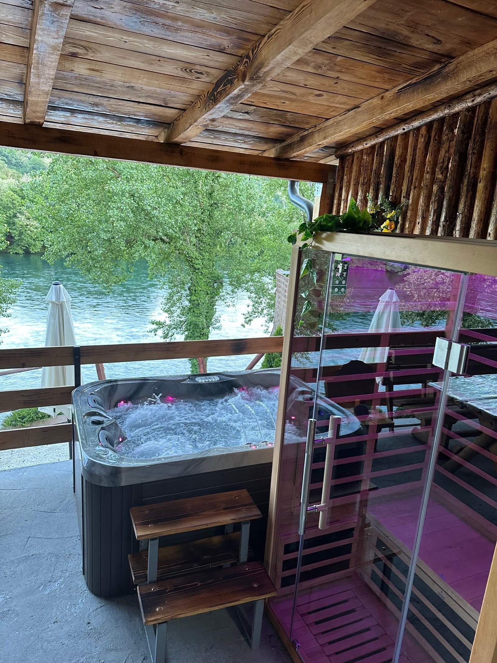 GAGA Vikendica na Drini – privatni đakuzi, sauna i pogled na reku – fotografija 8